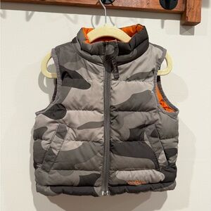 L.L.Bean Infants and Toddlers Zippered Down Vest Reversible Camo 2T